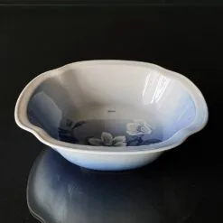 Potato Bowl Christmas Rose Service Bing & Grondahl No. 43 Or 578