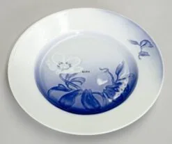Flat Plate Christmas Rose Service Bing & Grondahl 21cm No. 26, 326 Or 621