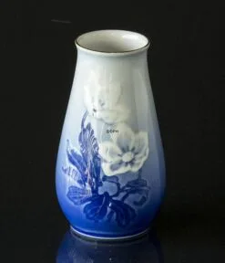 Vase With Flower Christmas Rose Service With GOLD Bing & Grondahl