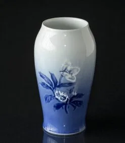 Vase Christmas Rose Service Bing & Grondahl No. 203 Or 682