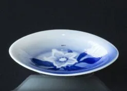 Small Oval Dish Christmas Rose Service Bing & Grondahl No. 232