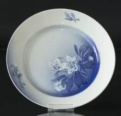 Round Dish Christmas Rose Service 32 Cm Bing & Grondahl No. 376