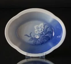 Vegetable Bowl Service Christmas Rose 24cm No. 573