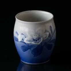 Vase Service Christmas Rose No. 191, 219 Or 676, Bing & Grondahl