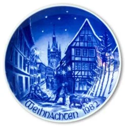 1982 Bareuther Christmas Plate - German