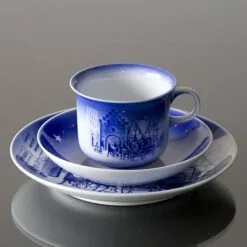 1982 Desiree Svend Jensen Hans Christian Andersen Christmas Cup With Saucer -Fiesta Shop DK1982 b