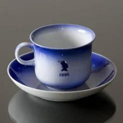 1992 Desiree Svend Jensen Hans Christian Andersen Christmas Cup With Saucer -Fiesta Shop DK1992 b