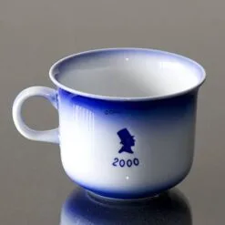 2000 Desiree Svend Jensen Hans Christian Andersen Christmas Cup -Fiesta Shop DK2000 K d