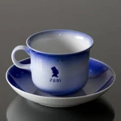 2001 Desiree Svend Jensen Hans Christian Andersen Christmas Cup With Saucer -Fiesta Shop DK2001 b