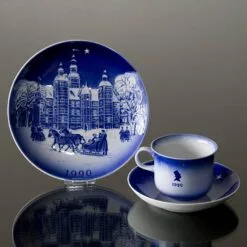 Rosenborg Castle - 1990 Desiree Hans Christian Andersen Christmas Plate, Cake Plate -Fiesta Shop DX1990 b
