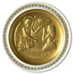 1975 Hutschenreuther Christmas Plate, "The Holy Family", The Annunciation