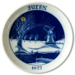 1977 Hackefors Christmas Plate Luxe