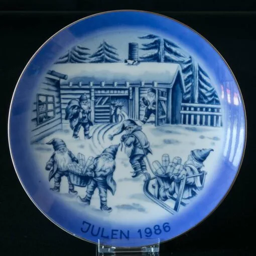 1986 Christmas Plate -Fiesta Shop JAP1986