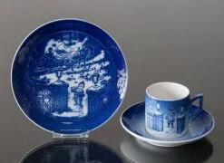 2003 Royal Copenhagen Christmas Cup, Chrismas Eve 13 2003 Royal Copenhagen Christmas Cup, Chrismas Eve -Fiesta Shop RK2003 j