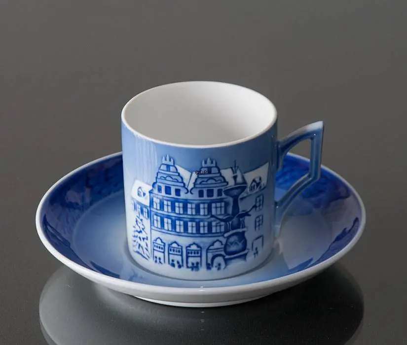 2009 Royal Copenhagen Christmas Cup, Christmas At Amagertorv 1 2009 Royal Copenhagen Christmas Cup, Christmas At Amagertorv