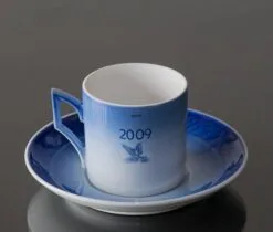 2009 Royal Copenhagen Christmas Cup, Christmas At Amagertorv 8 2009 Royal Copenhagen Christmas Cup, Christmas At Amagertorv -Fiesta Shop RK2009 c