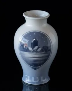 Christmas Vase 1926, Royal Copenhagen