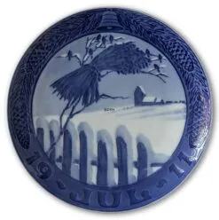 Wooden Fence With Sheaf Of Corn 1911, Royal Copenhagen Christmas Plate