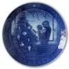 Admiring The Christmas Tree 1981, Royal Copenhagen Christmas Plate