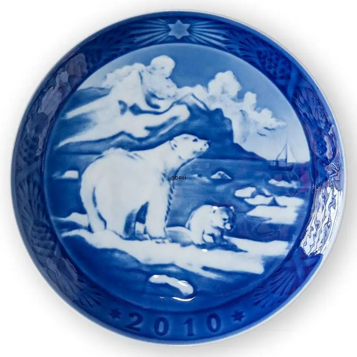 Christmas In Greenland With Polar Bears 2010, Royal Copenhagen Christmas Plate 3 Christmas In Greenland With Polar Bears 2010, Royal Copenhagen Christmas Plate - Image 3