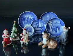 Frederiksborg Castle, 2022 Royal Copenhagen Christmas Plate -Fiesta Shop RX2022 d